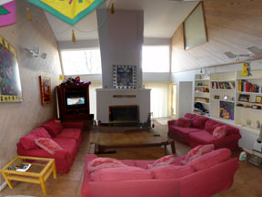 livingroom2sm.jpg